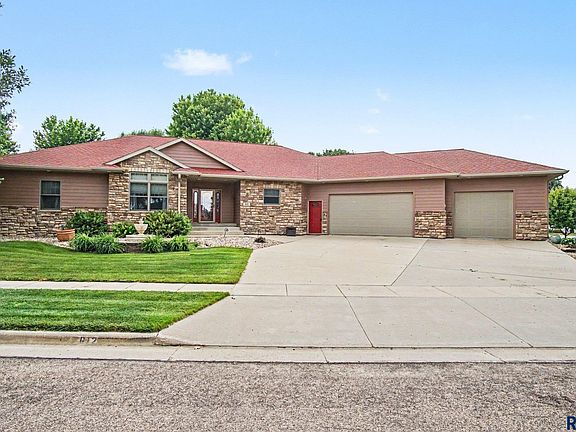 2nd image of 612 Britz Dr