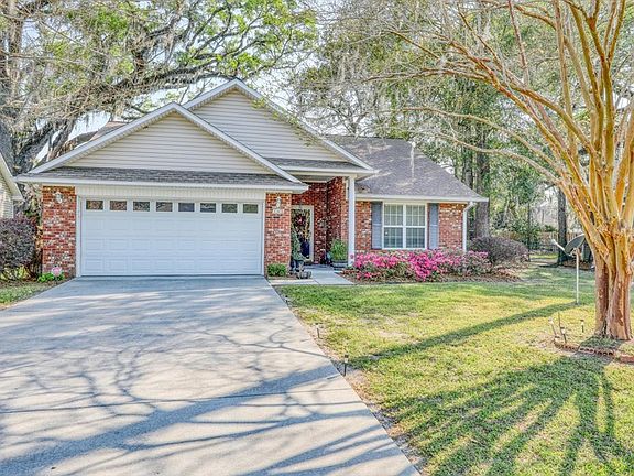 3rd image of 132 Rachel Ln