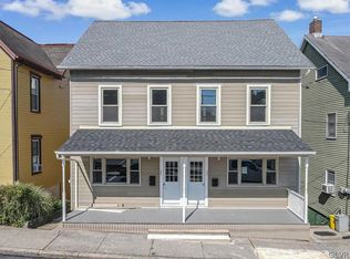 27 Willow Ave, Slatington, PA 18080