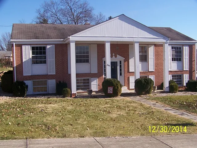 205 Bryan St photo 1