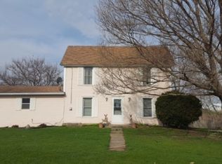 2082 N Meridian Rd, Chana, IL 61015