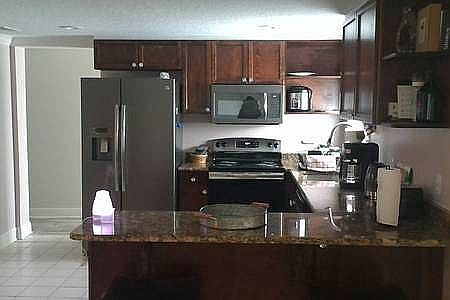 5th image of 55 N Holiday Ln