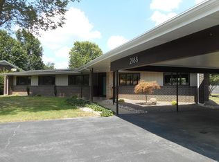 2188 S Catalina Ave, Springfield, MO 65804