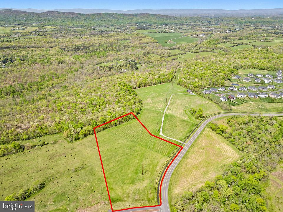 1st image of 25571 Wyndham Point Ct