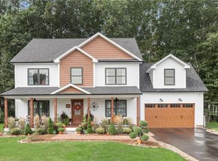 96 Hunters Ln, Plantsville, CT 06479