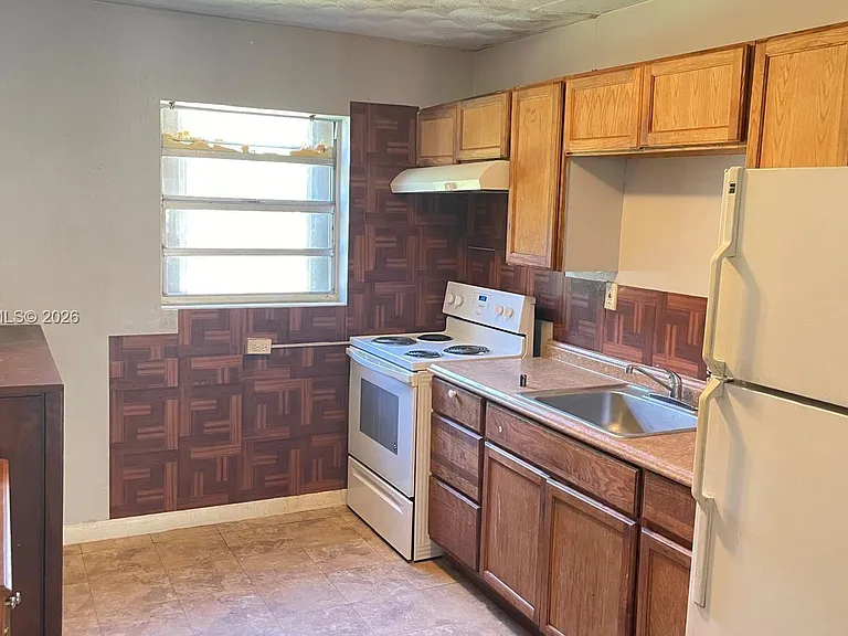 2908 Dunbar St — Photo 5
