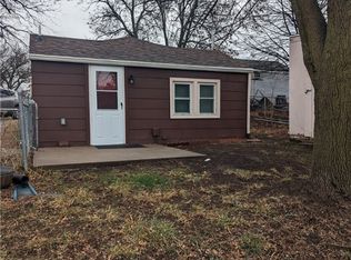 5411 SW 9th St, Des Moines, IA 50315