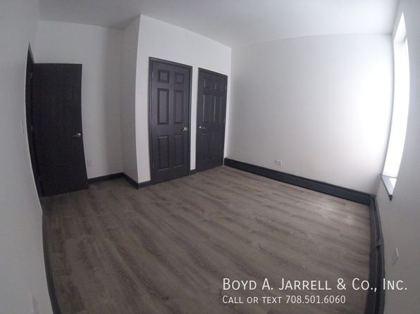 5658 S Michigan Ave #3