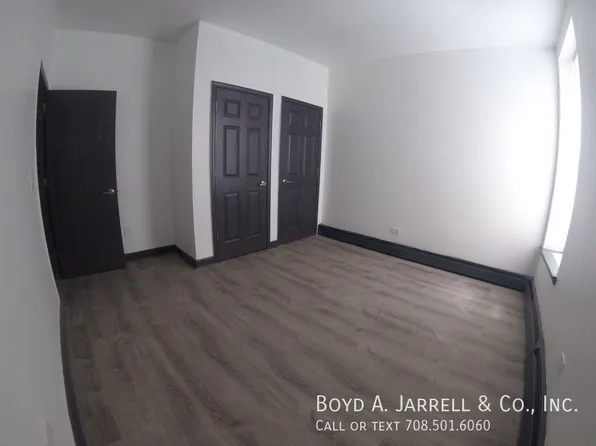 5658 S Michigan Ave #3, Chicago, IL 60637