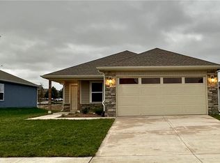614 N Pecan St, Gardner, KS 66030