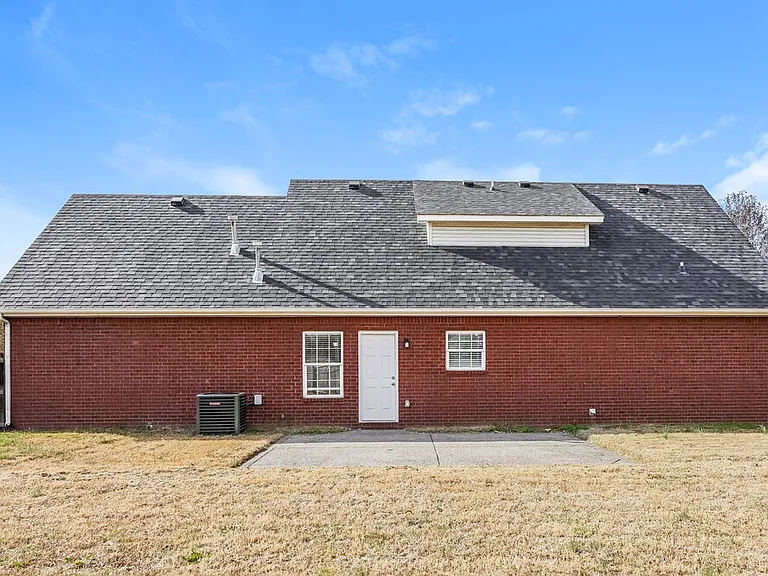 802 Stewart Valley Dr — Photo 17