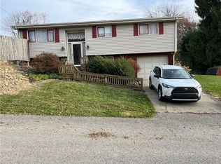 1 Ray St, Beaver Falls, PA