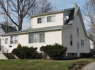 9 Barrett Ave, Newton, NJ 07860