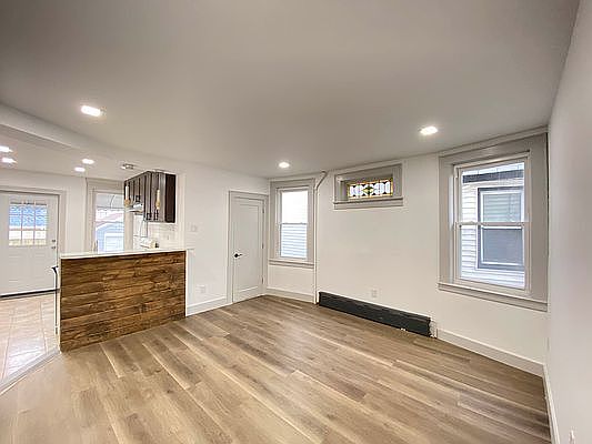 3rd image of 122-08 Hillside Ave #1