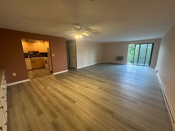 2nd image of 1321 Worcester Rd APT 612