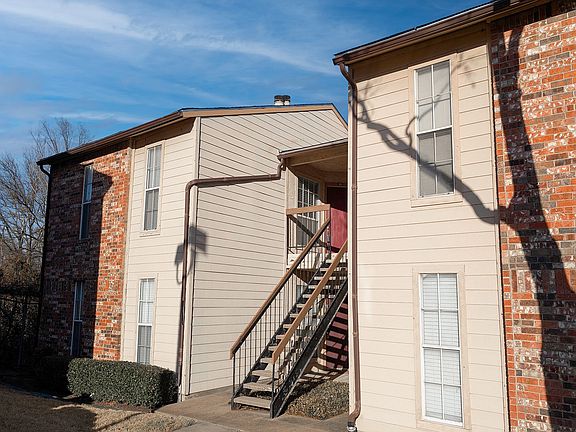 3rd image of 12484 Abrams Rd APT 2121