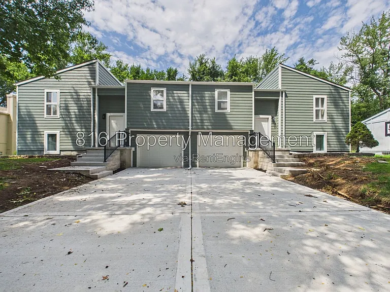 9524 Manning Ave — Photo 33