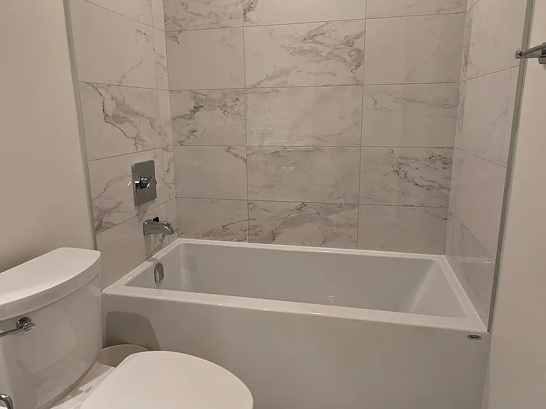 1928 Lake Shore Blvd W #3305 — Photo 9