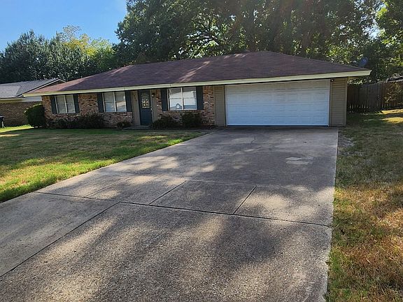 5th image of 3913 Darrell Ln