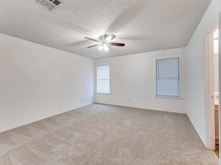 509 Keble Dr — Photo 9
