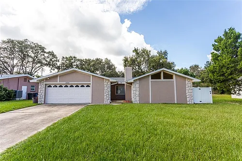 2021 Valley Dr Photo 1