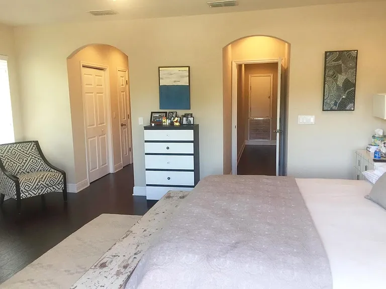 1715 W Watrous Ave — Photo 9