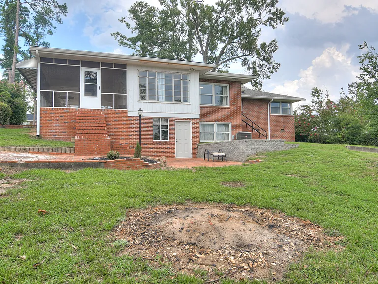 822 W Woodlawn Ave — Photo 27