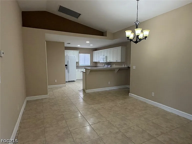 3404 NE 9th Ave — Photo 6