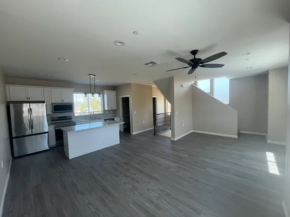 420 - 426 El Monte Rd - 420, 420 El Monte Rd, El Cajon, CA 92020