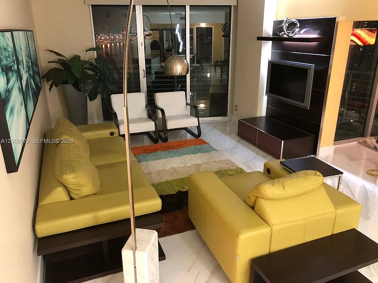 325 Biscayne Blvd #2523 — Photo 32