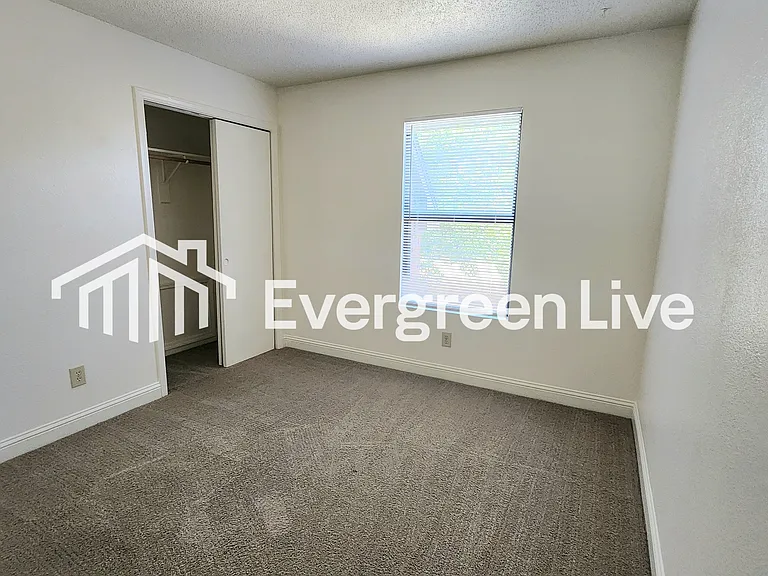 2113 Santa Clara Ct — Photo 15