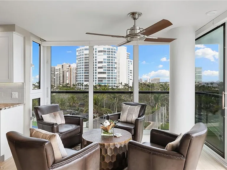 4031 Gulf Shore Blvd N #7D — Photo 37