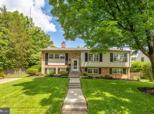 6105 Rudyard Dr, Bethesda, MD 20814