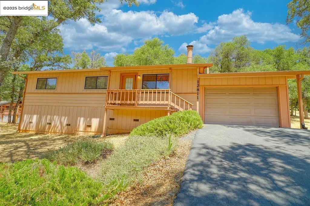 12811 Cresthaven Dr photo 1