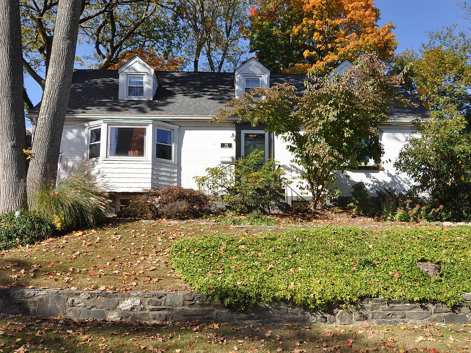1st image of 105 Cliffside Dr