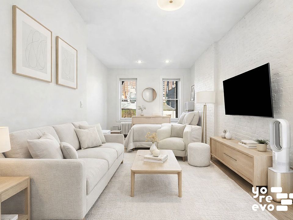 1st image of 325 W 21st St APT 15