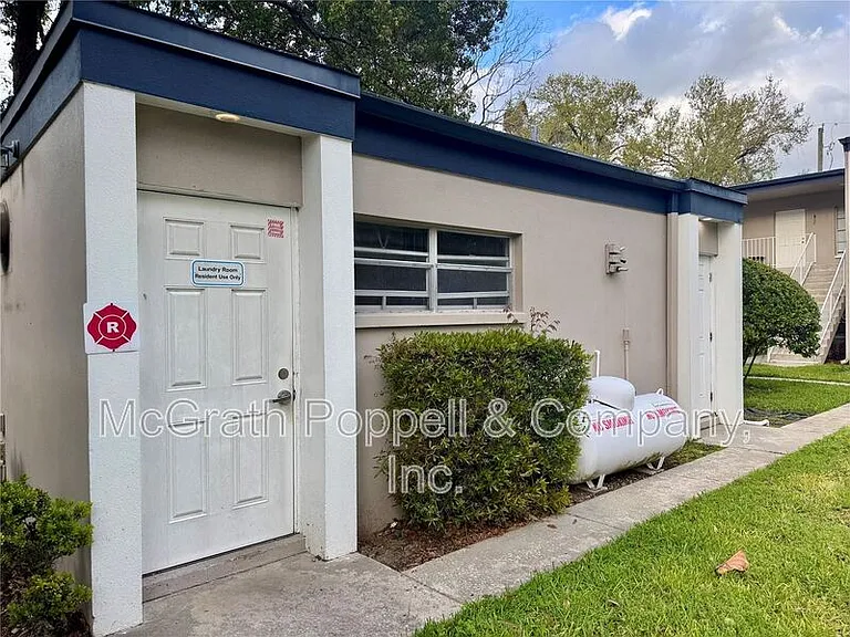 115 Picardy Villa Cir #202 — Photo 15