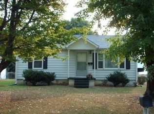 166 Washington Ave, Camden, TN 38320