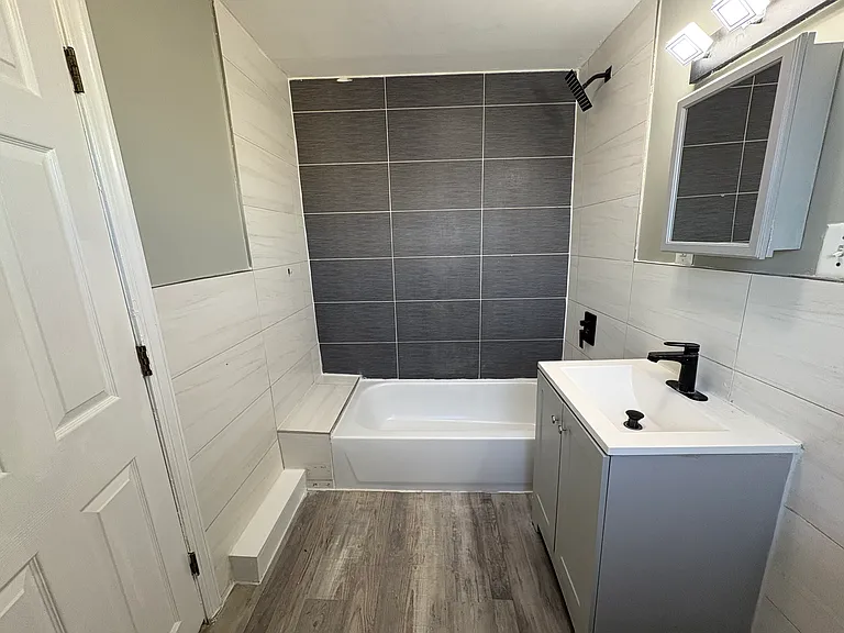 652 S 11th St #B — Photo 3