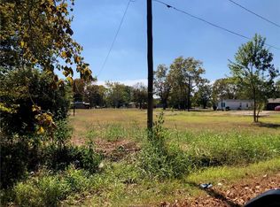 901 W 9th St, Hearne, TX 77859