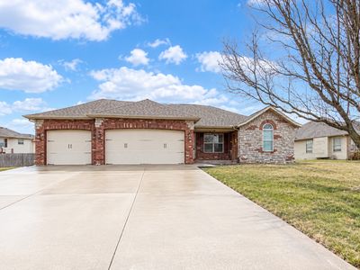 5704 S Vicksburg Battle Ct, Battlefield, MO, 65619