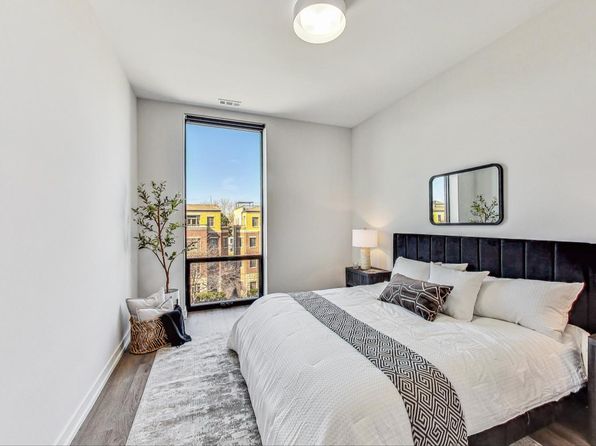 3431 N Ashland Ave #407