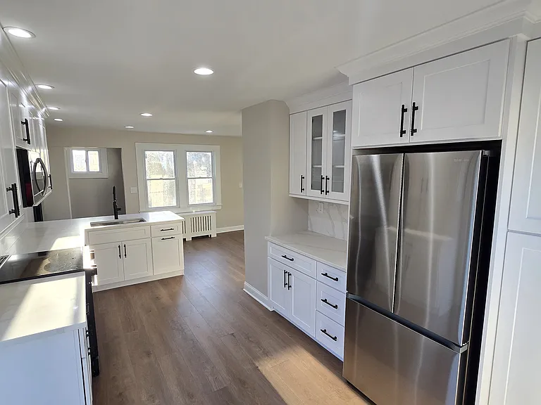 175 Reitter St — Photo 2