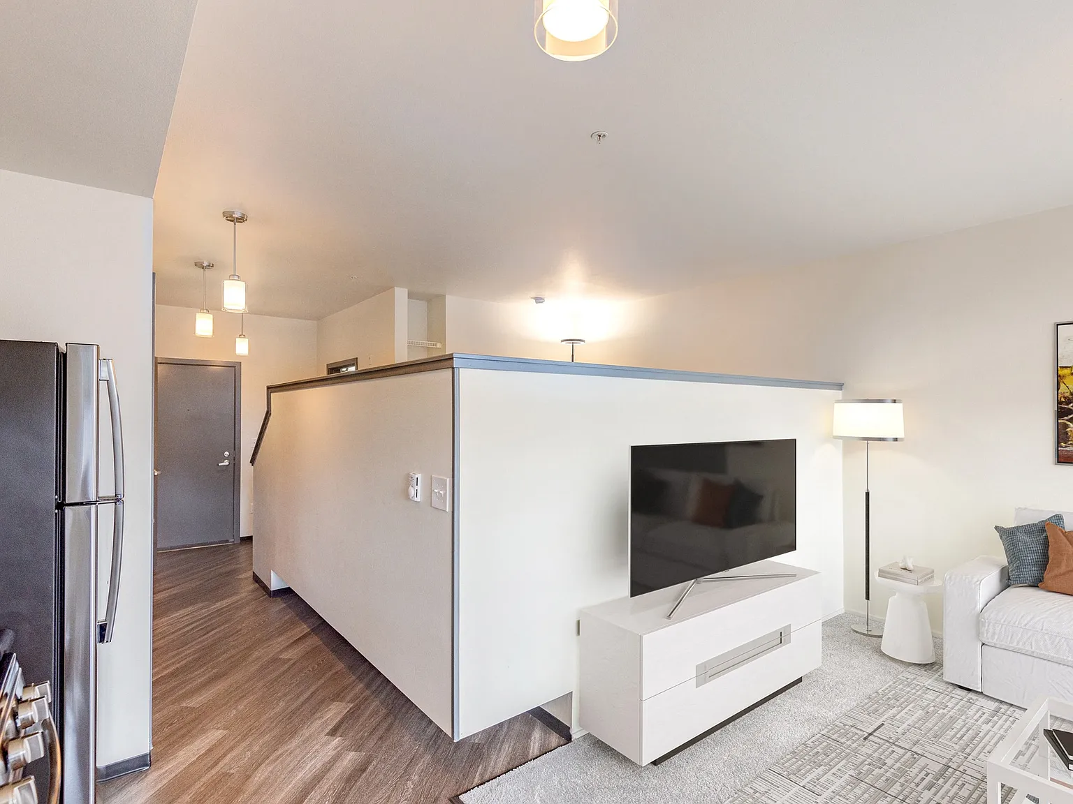 Saffron Apartments — Photo 4