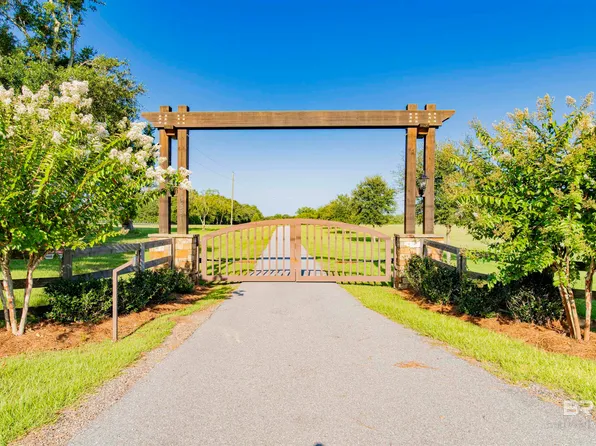 8728 Zippers Trl, Fairhope, AL 36532