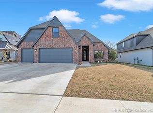 6617 S Palm Ave, Broken Arrow, OK 74011