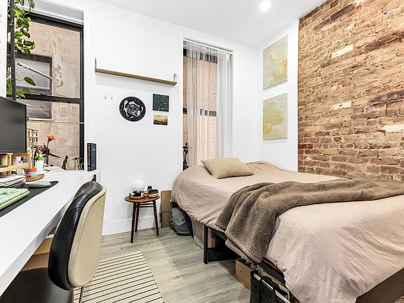 3rd image of 303 Broome St APT 10