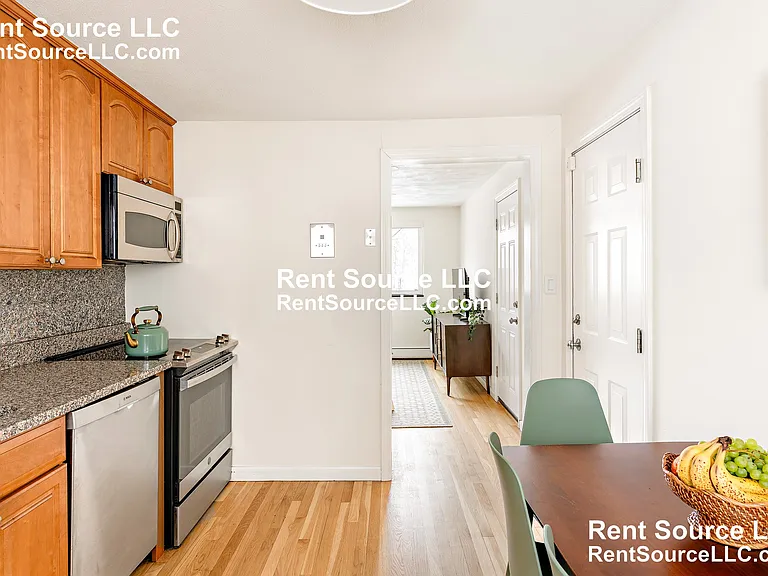 5 Centre St #32 — Photo 4