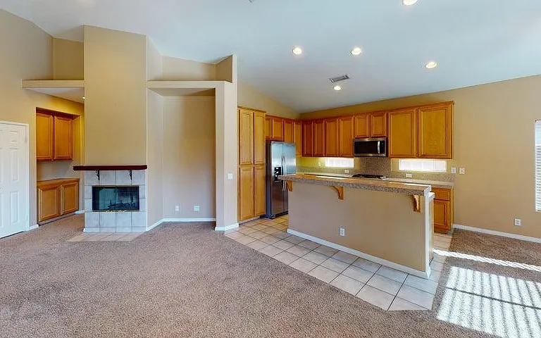 79679 Carmel Valley Ave — Photo 3