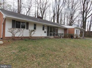 5601 Earlehurst St, Springfield, VA 22151